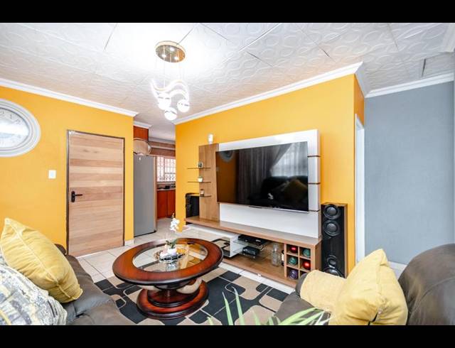 3 BEDROOM HOUSE FOR SALE IN ROODEKOP